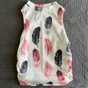 Sleeveless Top with Feather Print